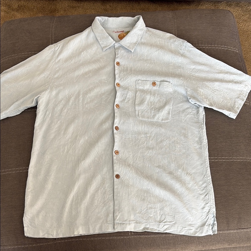 Caribbean man’s 70% silk 30% cotton Blue Casual Button Down Shirt. L